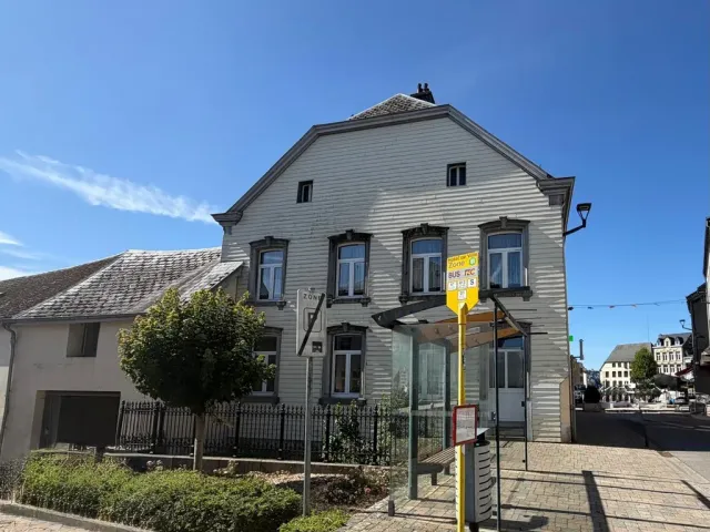 Huis in Neufchâteau - Rue Lucien Burnotte 8, 6840