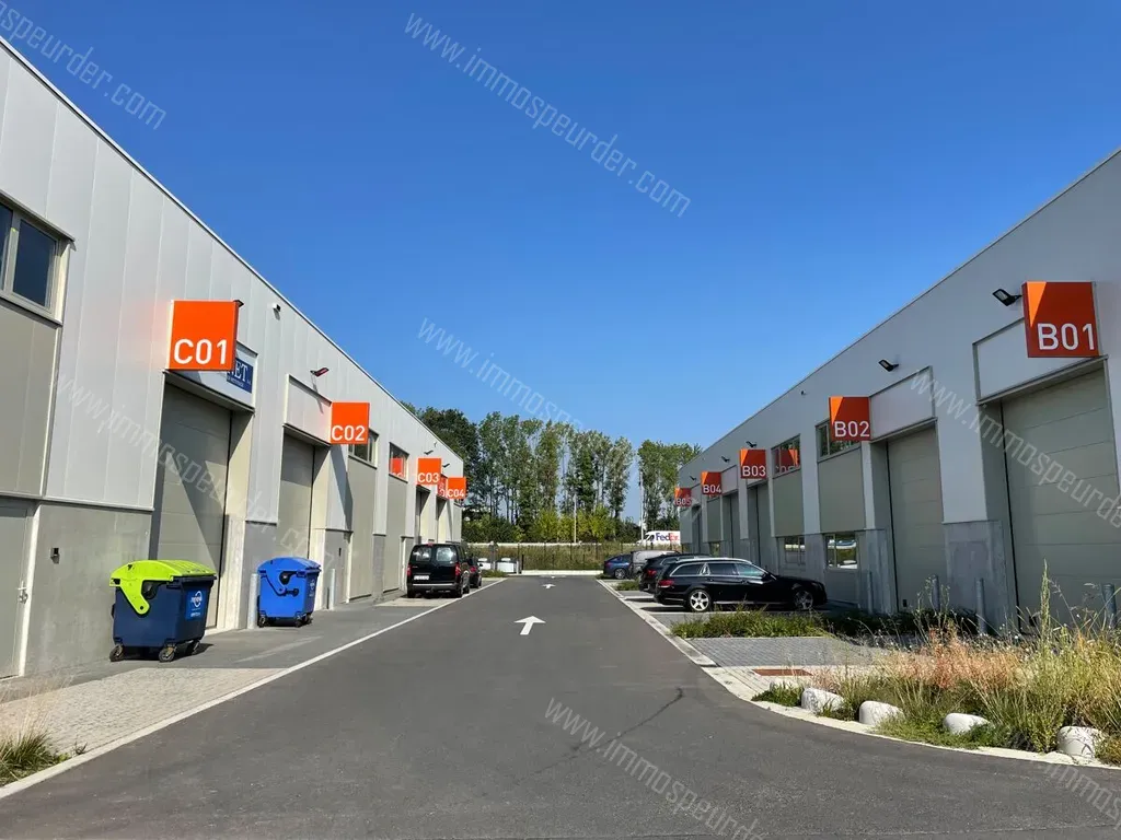 Garage in Nivelles - 1422406 - Rue de l'Industrie , 1400 Nivelles