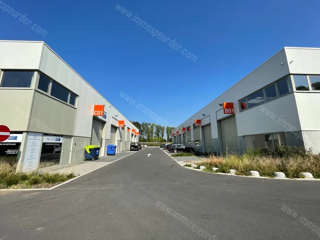 Garage in Nivelles - 1422406 - Rue de l'Industrie , 1400 Nivelles