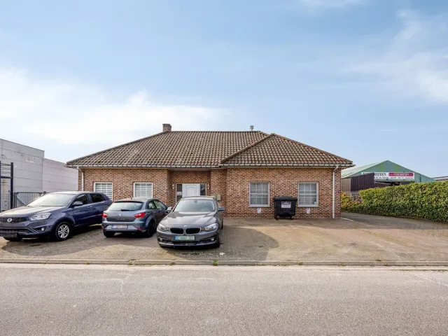 Huis in Liedekerke - Nijverheidszone Begijnenmeers 69, 1770