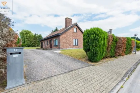 Villa Te Koop Renaix