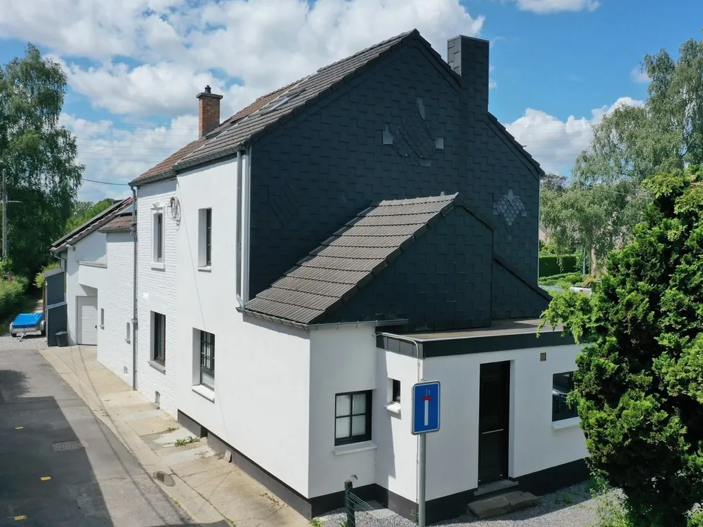 Huis in Neupré - 7668032 - sentier de la place 2, 4120 Neupré