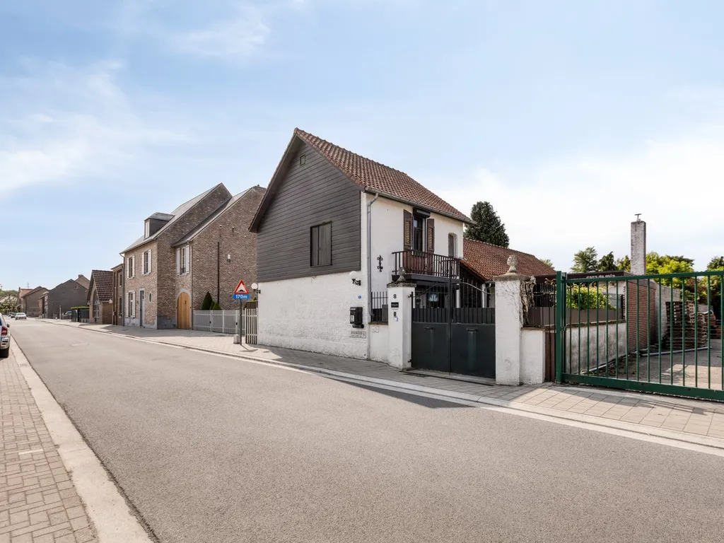 Huis in Lanaken - 7679098 - Molenweideplein 62, 3620 Lanaken