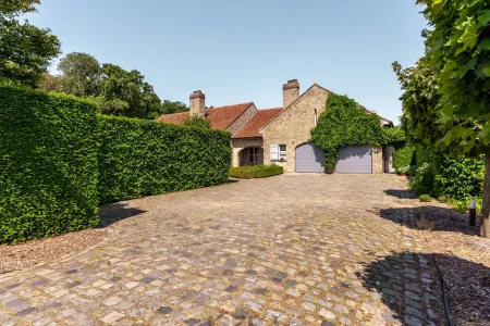 VillaSint-Andries