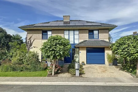 Villa Te Koop Uitbergen