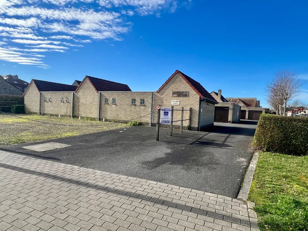 Garage in Wenduine - 7680135 - Brugsesteenweg 7, 8420 Wenduine