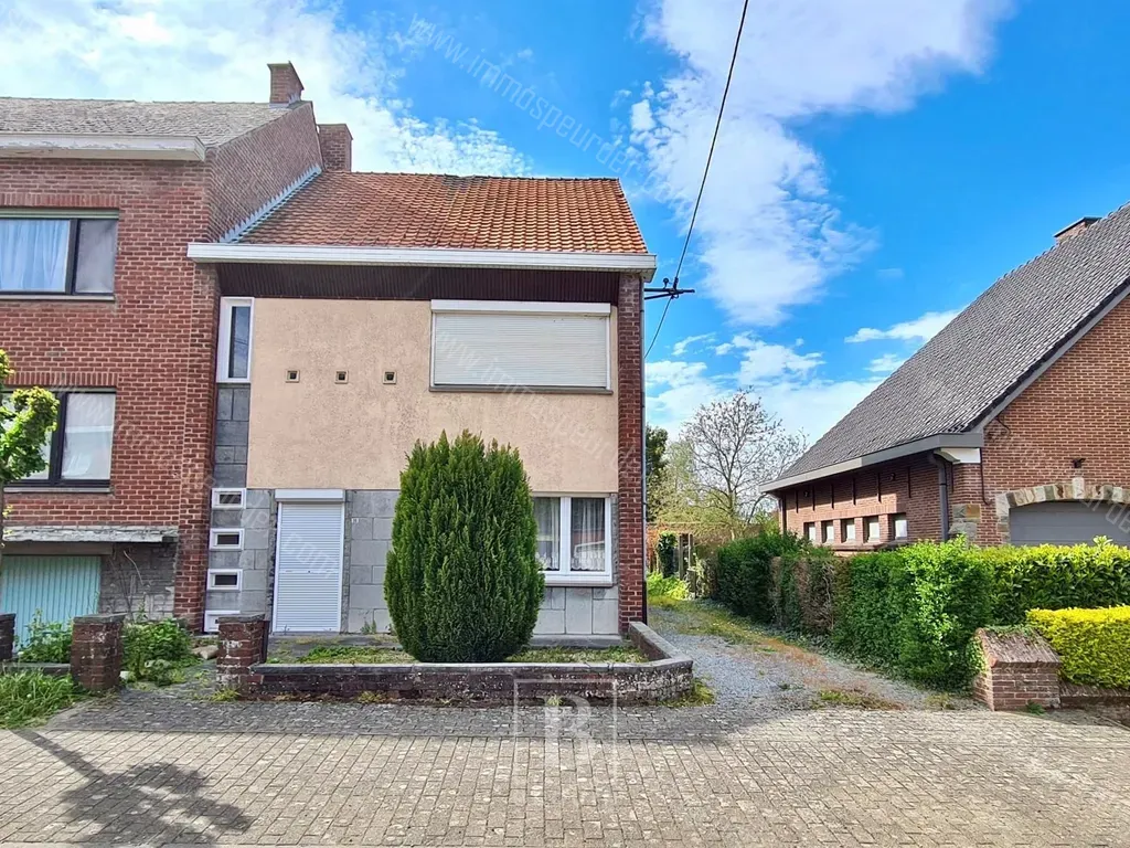 Villa in Leuze-en-Hainaut - 1183271 - Rue du Solitaire 30, 7900 LEUZE-EN-HAINAUT