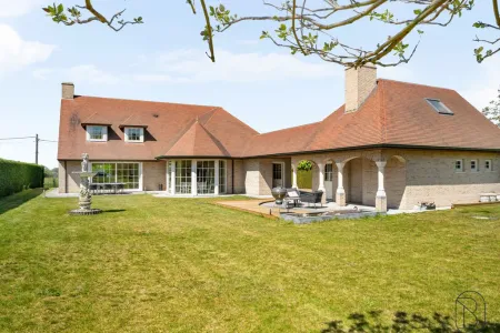 Villa Te Koop Kruishoutem