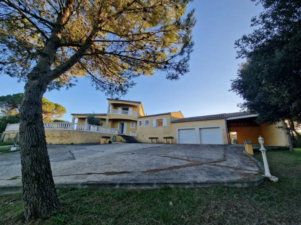 Villa in Carcassonne - 7679899 - Hoogstraat 22, 1000 Carcassonne
