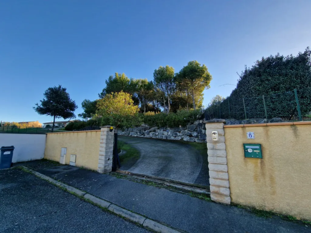 Villa in Carcassonne - 7679899 - Hoogstraat 22, 1000 Carcassonne