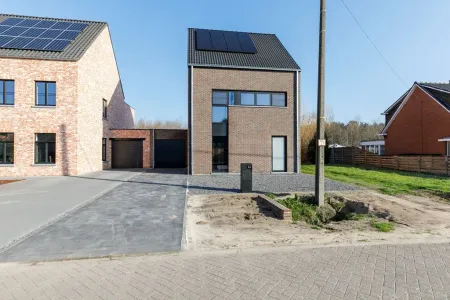  Verhuurd Lichtaart