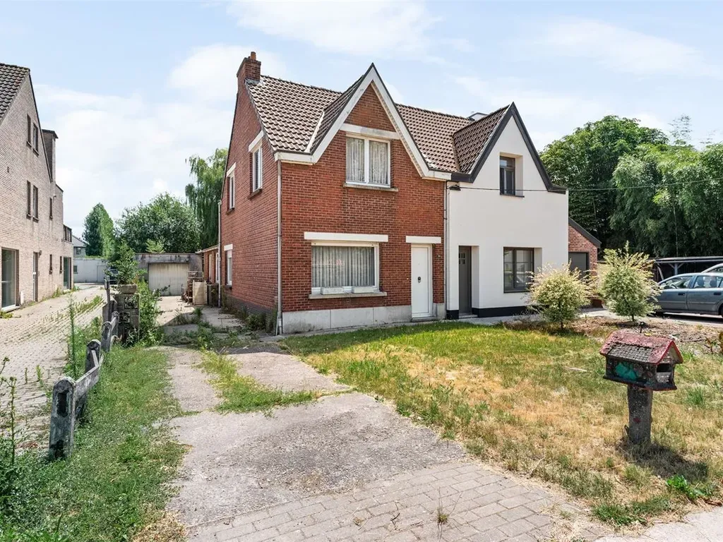 Huis in Brecht - 7663384 - Eikenlei 153, 2960 BRECHT