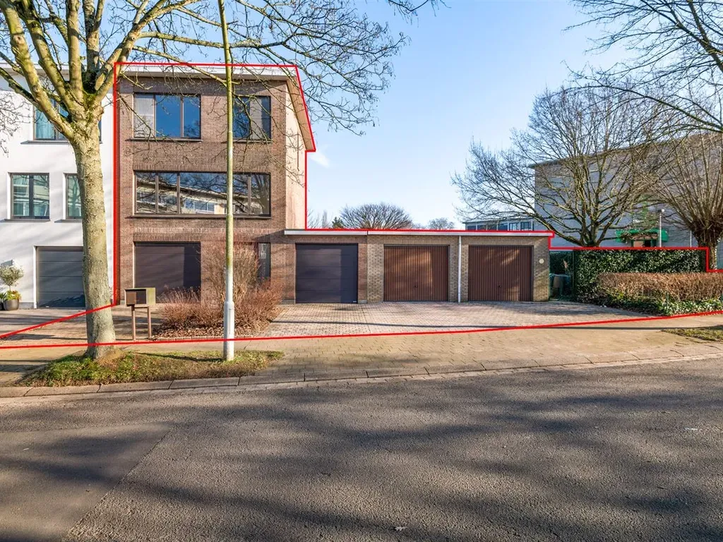 Huis in Edegem - 7664343 - Monseigneur Cardijnlaan 21, 2650 EDEGEM