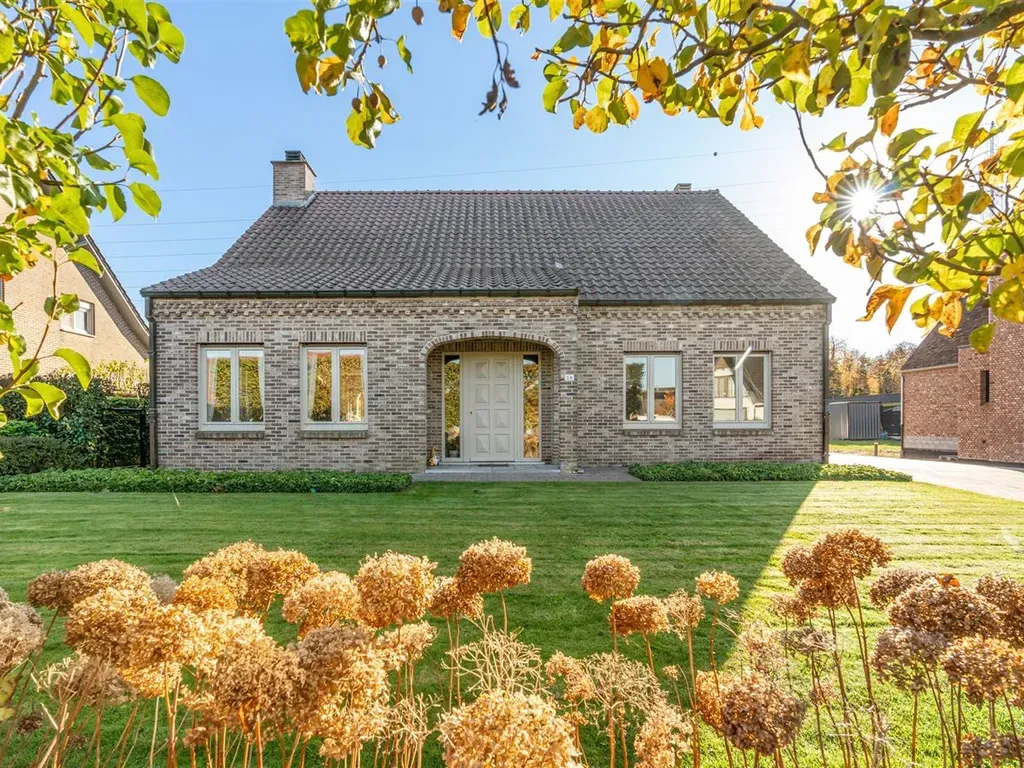 Huis in Overpelt - 7689456 - Spoorwegstraat 20, 3900 OVERPELT