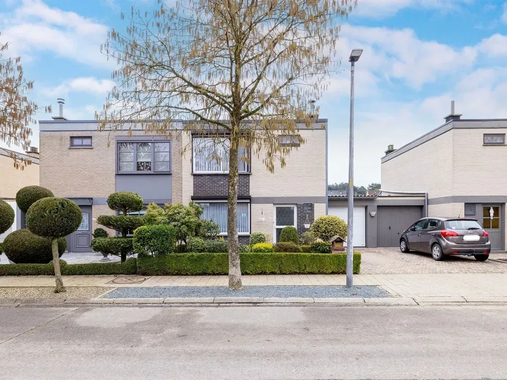 Huis in Olen - 7689057 - Dr. De Biestraat 60, 2250 OLEN