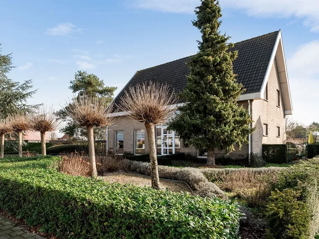 Huis in Wuustwezel - 7689061 - Bredabaan 171, 2990 Wuustwezel