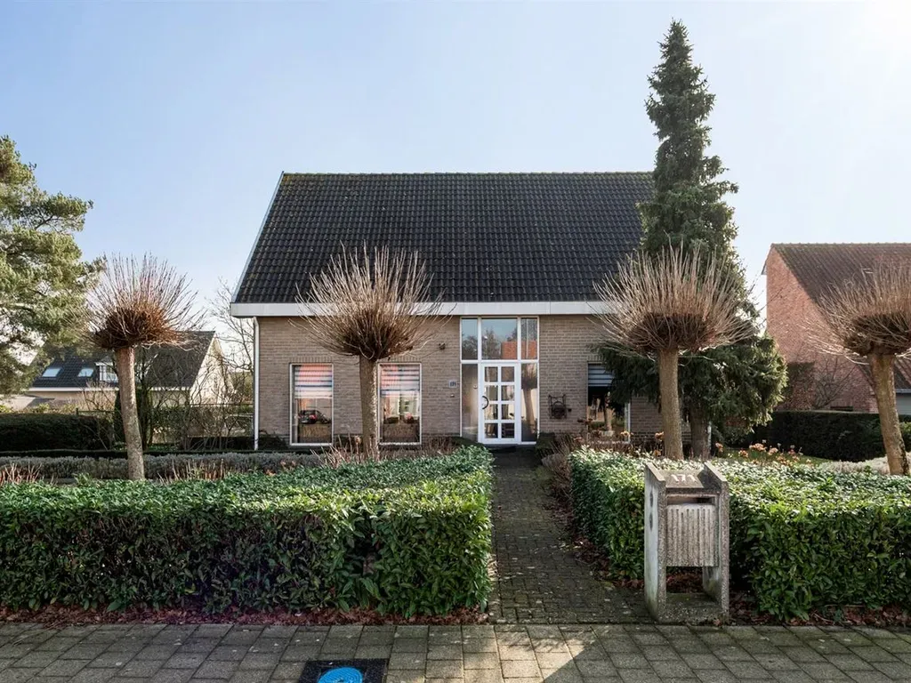 Huis in Wuustwezel - 7689061 - Bredabaan 171, 2990 Wuustwezel