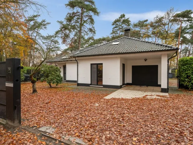 Villa in Brasschaat - Henrilei 24, 2930