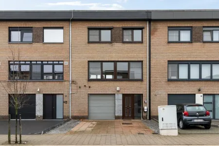 Huis Te Koop Hoevenen