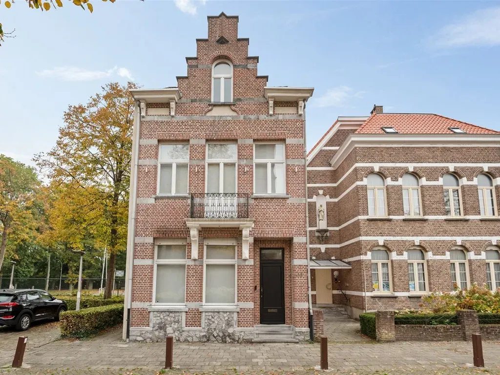 Huis in Brasschaat - 7689271 - Rustoordlei 83, 2930 Brasschaat