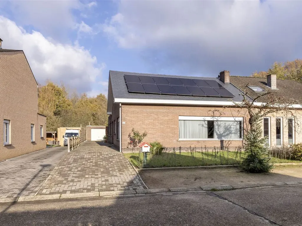 Huis in Westmeerbeek - 7689326 - Nieuwstraat 13, 2235 Westmeerbeek