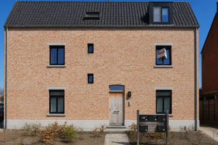  Verhuurd Olen