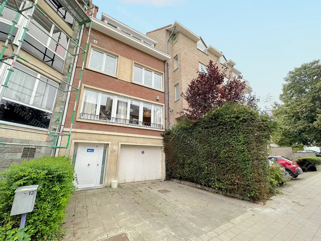 Avenue Gilbert Mullie 13 1200 WoluweSaintLambert 1302473