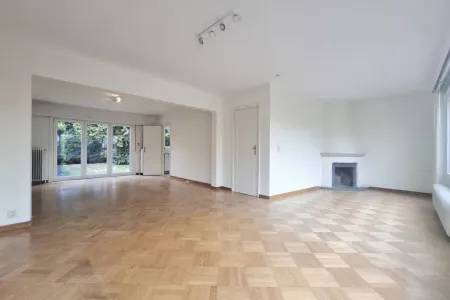 Maison À louer Wezembeek-Oppem