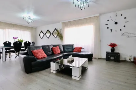 Appartement Te Koop Berchem-Sainte-Agathe
