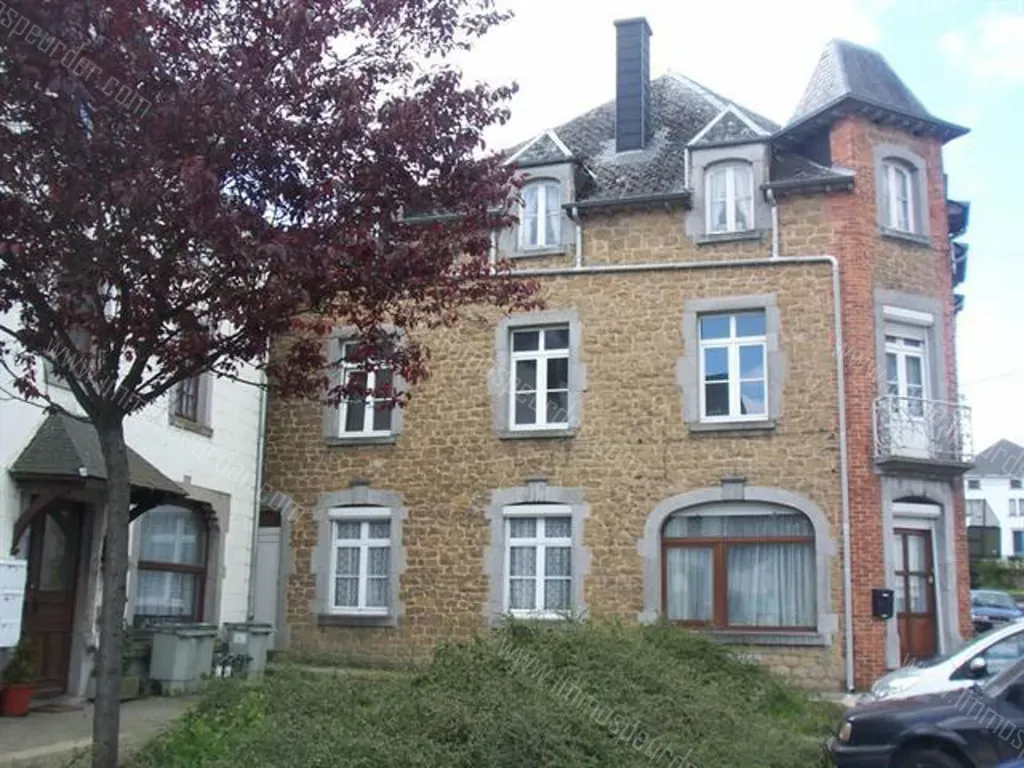 Huis in Paliseul - 1362563 - Place des Combattants 5, 6852 Paliseul