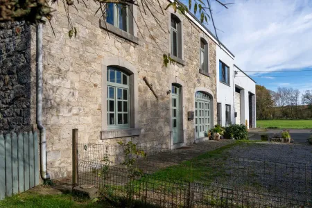 Huis Te Koop Hotton, Monville