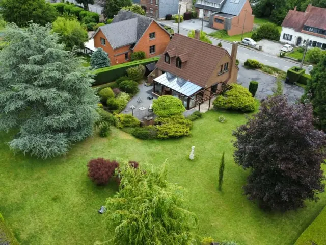 Villa in Hoei - Chaussée de Waremme 127, 4500