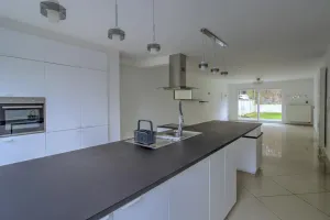  Verhuurd Trooz