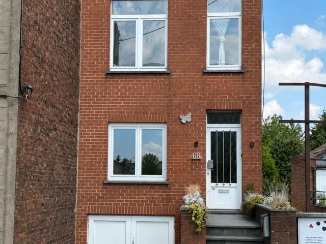 Huis in Charleroi - Rue de La Belle Vue 68, 6001