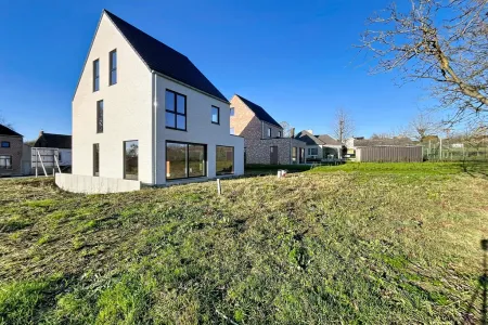 Villa Te Koop Nederhasselt