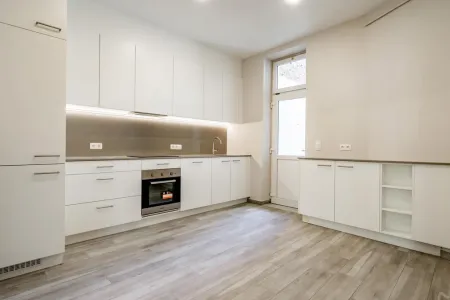  Verhuurd Etterbeek