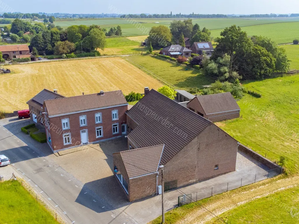 Huis in Pousset - 1361145 - 4350 Pousset