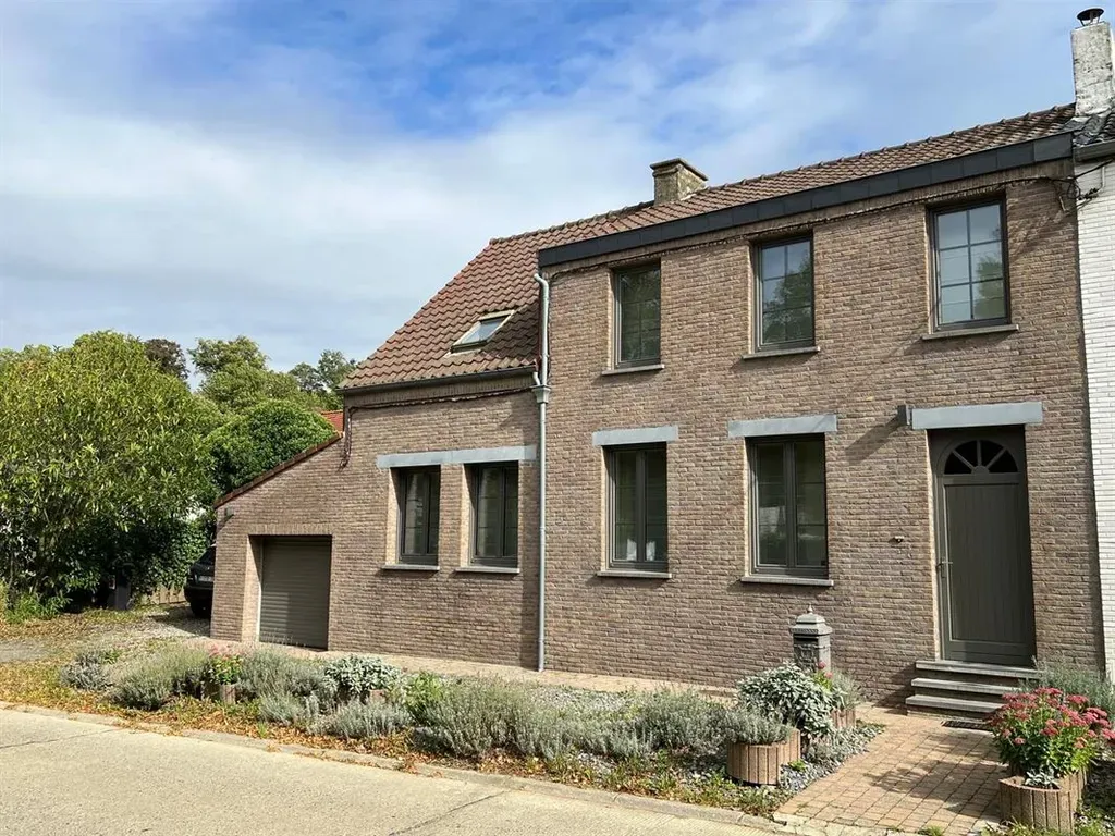 Hoofdfoto Huis in Dion-Valmont