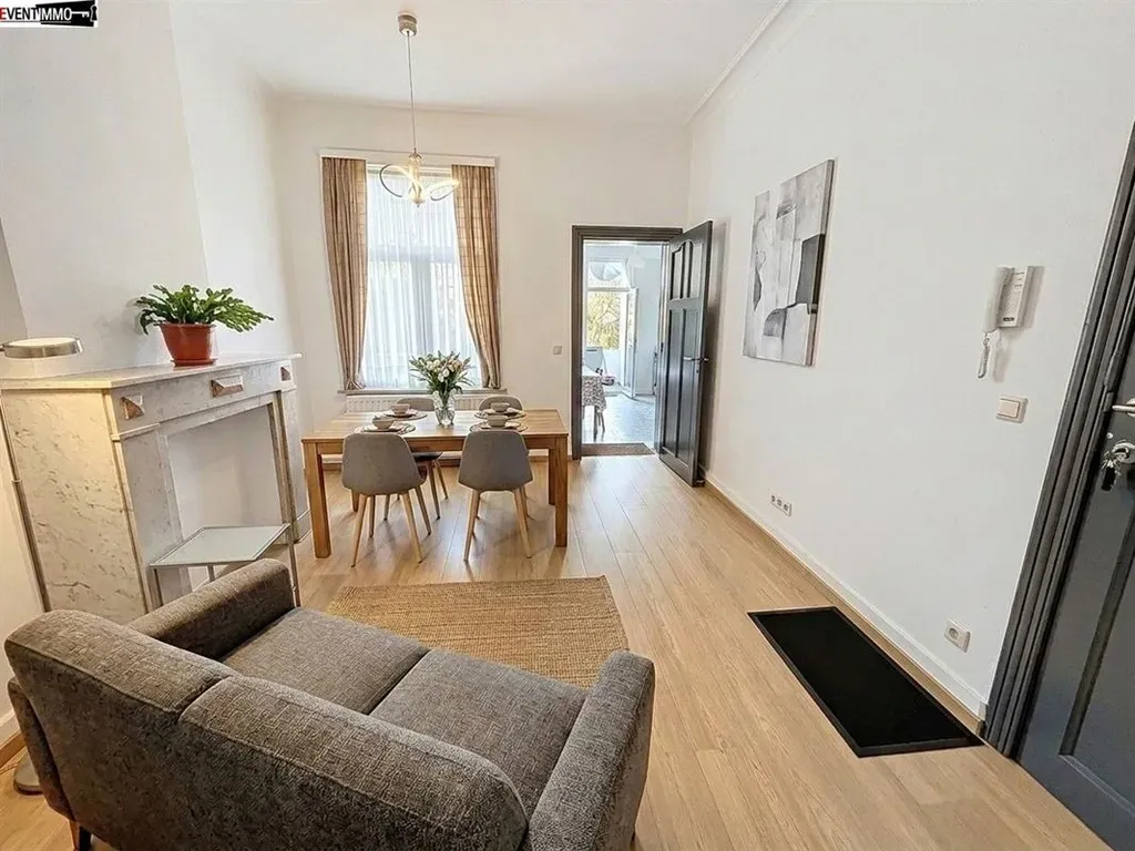 Appartement in Schaarbeek - 7685516 - Rue Adolphe Marbotin 101, 1030 Schaarbeek