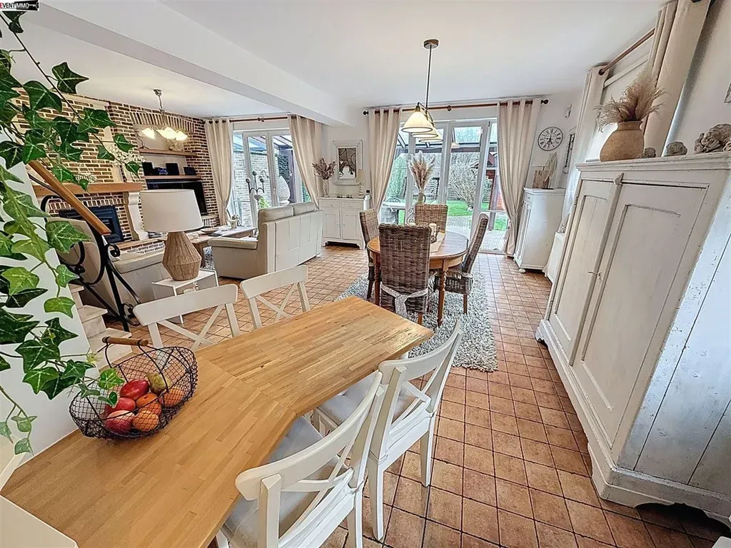 Huis in Neder-Over-Heembeek - 7685528 - Venelle de l'Alchimiste 6, 1120 Neder-Over-Heembeek