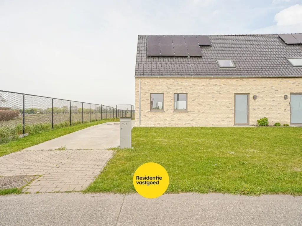 Huis in Aartrijke - 7689972 - Eernegemsestraat 124, 8211 Aartrijke
