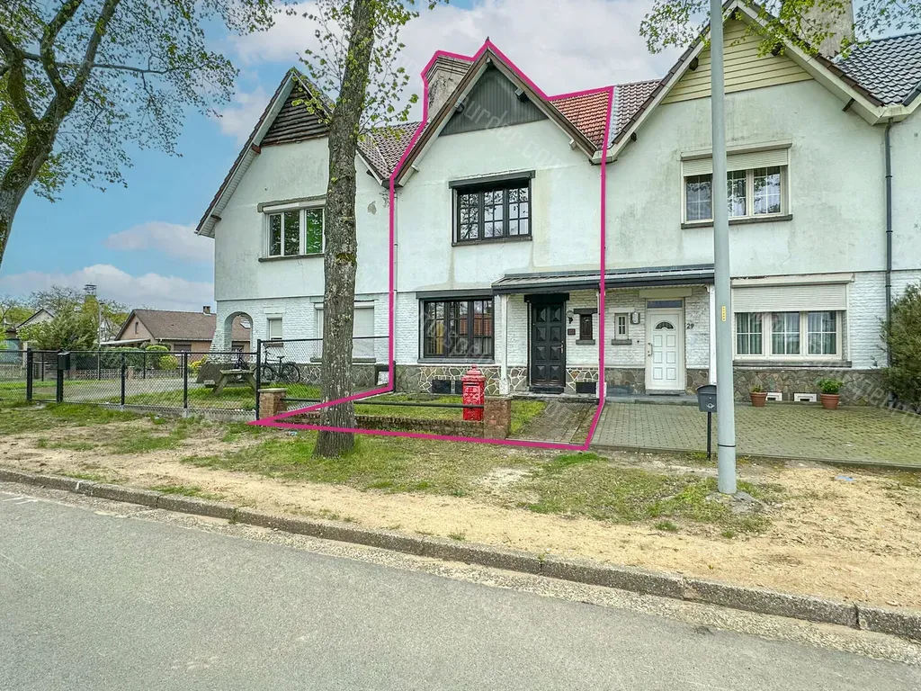 Huis in Genk - 1425580 - Oostlaan 27, 3600 Genk