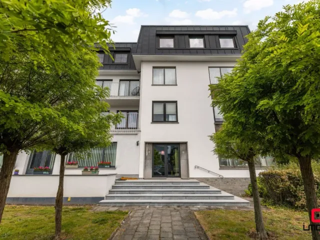 Appartement in Sint-Denijs-Westrem - Kortrijksesteenweg 1158, 9051