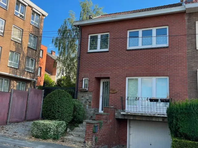 Huis in Couillet - Rue des Brigades d'Irlande 36, 6010
