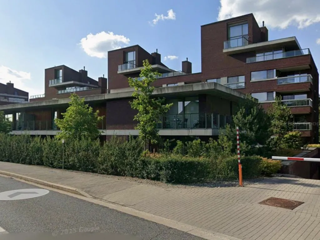 Garage in Genk - 7681116 - Burgemeester Gerard Bijnenslaan 18, 3600 Genk