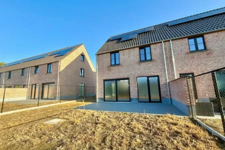 Huis Te Koop Oosteeklo