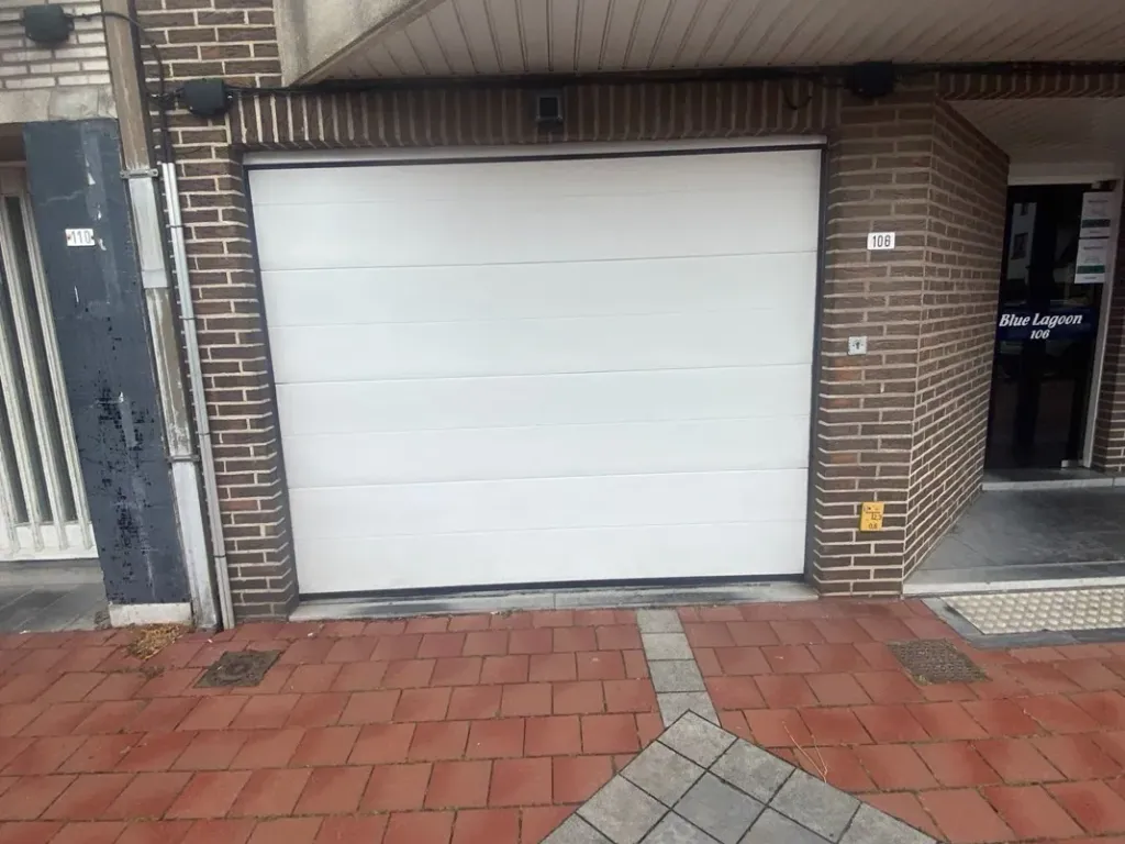 Garage in Knokke-Heist - 7678066 - Koningslaan 106, 8300 Knokke-Heist