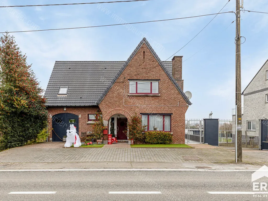 Huis in Sint-pieters-leeuw - 1342943 - Lenniksebaan 1407, 1602 Sint-Pieters-Leeuw