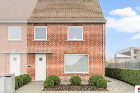 Huis Te Koop Oostrozebeke