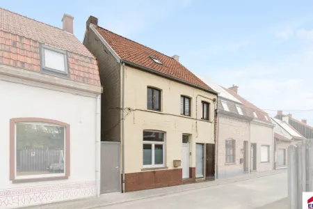 Huis Te Koop Oostrozebeke